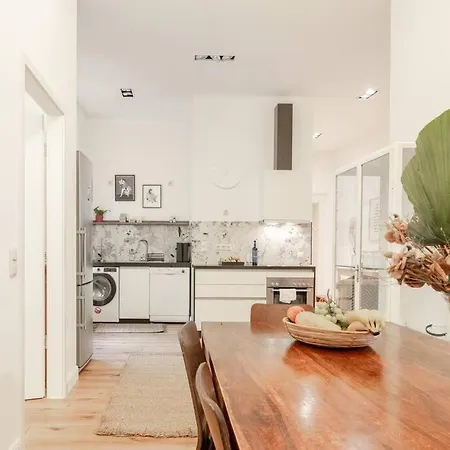 Tolles Im Helmholz-kiez Prenzlauer Berg *