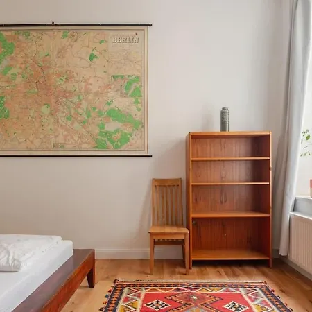 Tolles Im Helmholz-kiez Prenzlauer Berg דירה
