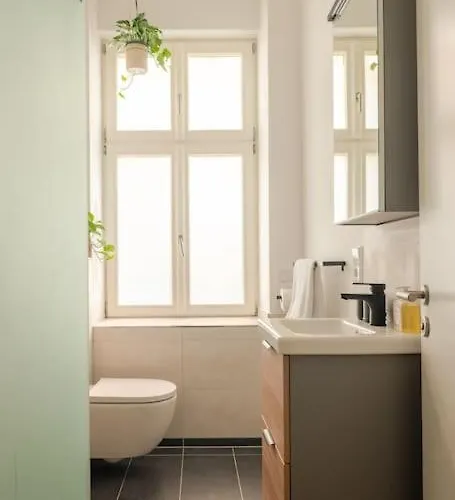 Tolles Im Helmholz-kiez Prenzlauer Berg アパート